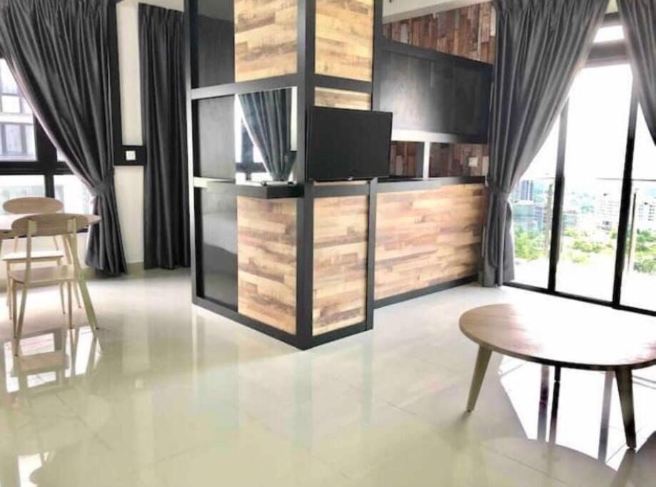 One Team At Iskandar Medini Nusajaya  Exteriör bild